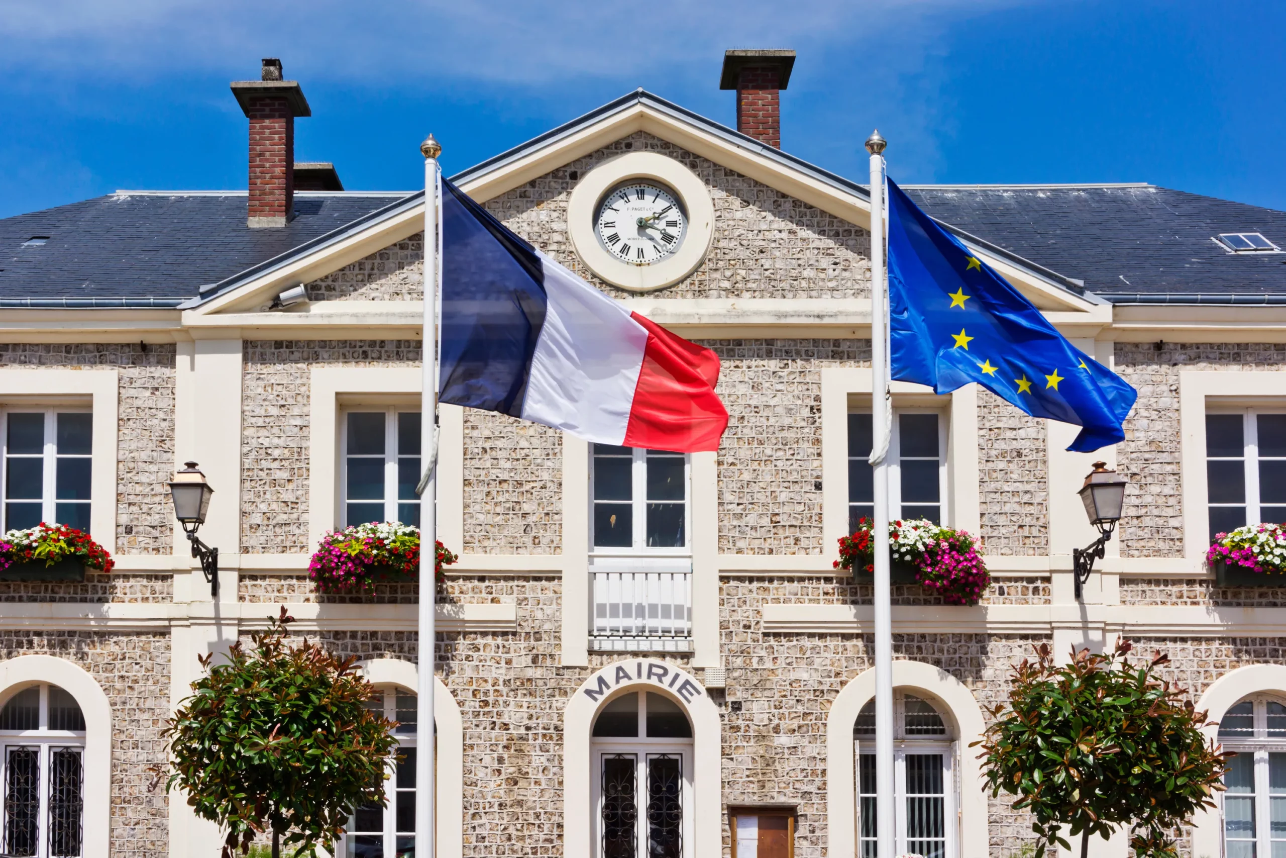 Façade mairie bâtiment public gtb